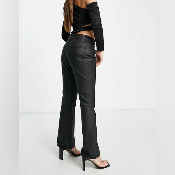 ASOS DESIGN low rise flare jean in black coated - Picture 2 of 4